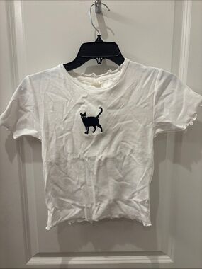 NWT Day Break White lettuce edge baby tee  with Black Cat Motif -S
